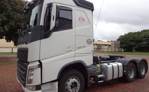 FH460 6X4