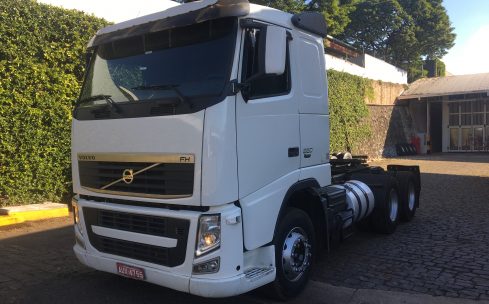 VOLVO FH 520 5X4 2011