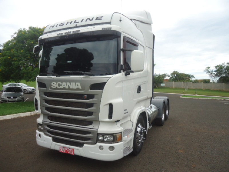 Scania Highline ano 2013, para aquele talento completo!, Nossos amIGos e  parceiros da Lelo Caminhões trouxeram esse Scania Highline ano 2013 para  aquele talento completo com pintura Prata Diamond e instalação